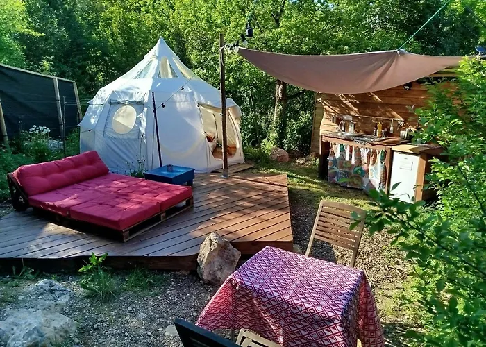 Tente Tipi Nature, Calme, Cascade Et Baignade A 10 Minutes A Pieds