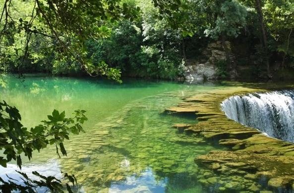 Tente de luxe Tente Tipi Nature, Calme, Cascade Et Baignade A 10 Minutes A Pieds *