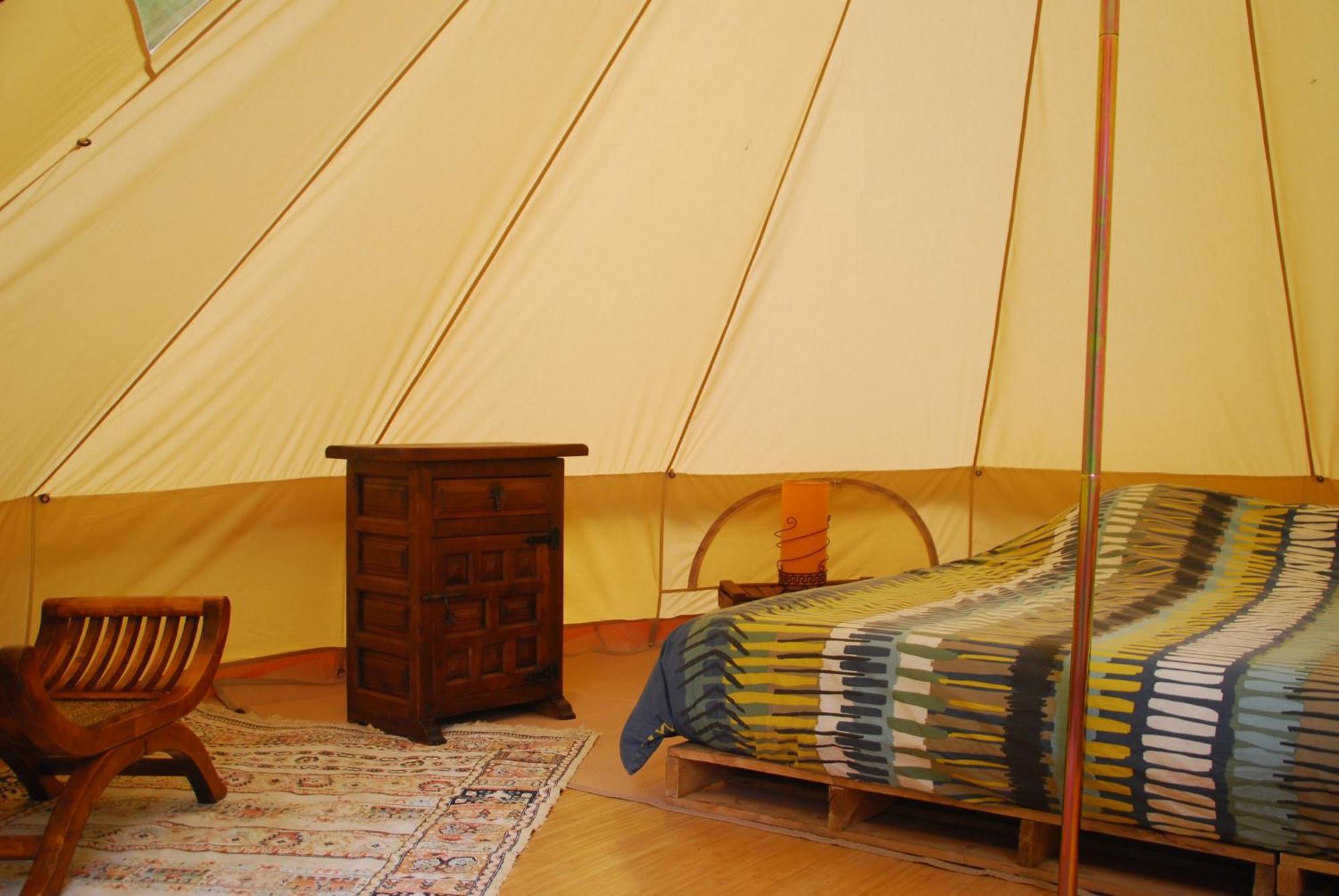 Tente Tipi Nature, Calme, Cascade Et Baignade A 10 Minutes A Pieds Campismo de Luxo Saint-Laurent-le-Minier