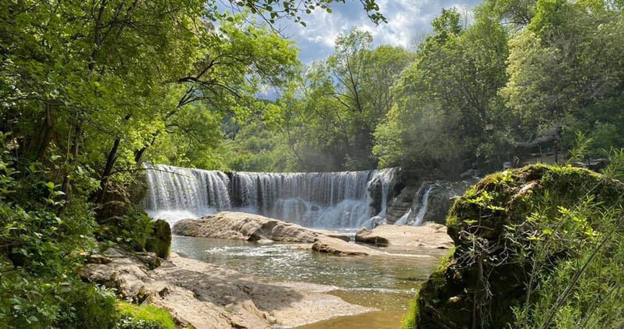 Tente Tipi Nature, Calme, Cascade Et Baignade A 10 Minutes A Pieds Tente de luxe