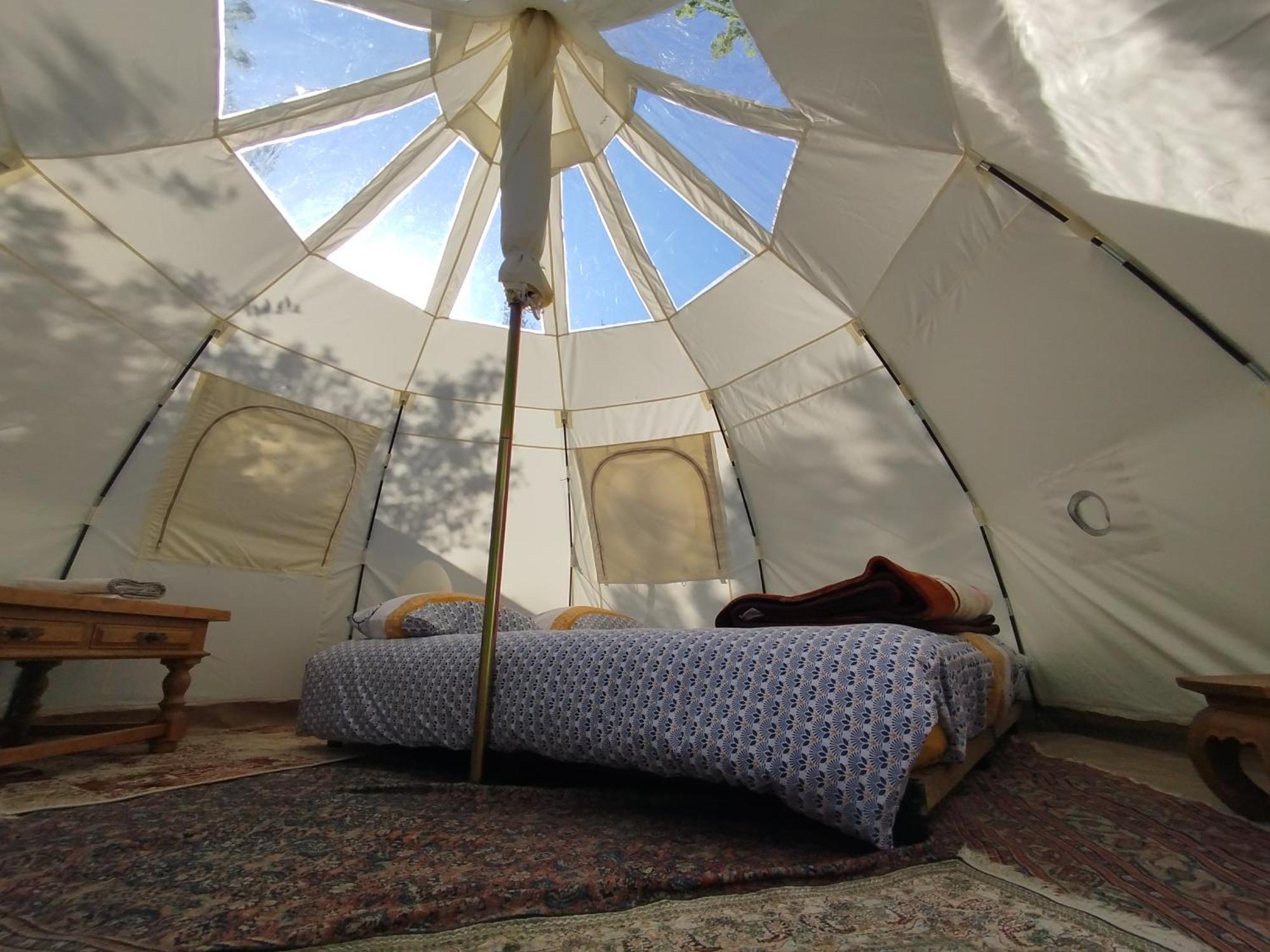 Tente Tipi Nature, Calme, Cascade Et Baignade A 10 Minutes A Pieds