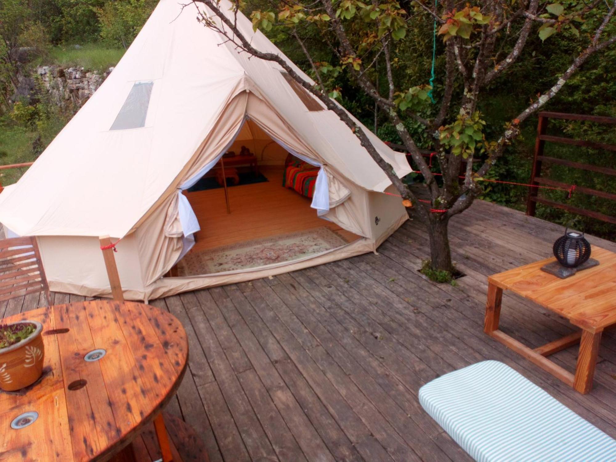 Tente Tipi Nature, Calme, Cascade Et Baignade A 10 Minutes A Pieds Luxuszelt